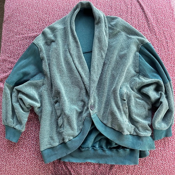 Urban outfitters out from under fleece oversized cardigan size M/L - Picture 1 of 4